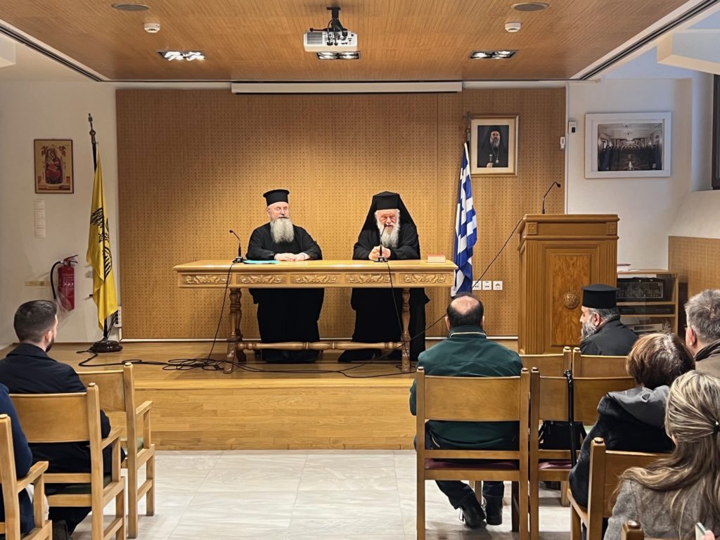 Ο Αρχιεπίσκοπος Ιερώνυμος συνομίλησε στην Ιερά Σύνοδο με φοιτητές της Θεολογικής Σχολής Αθηνών