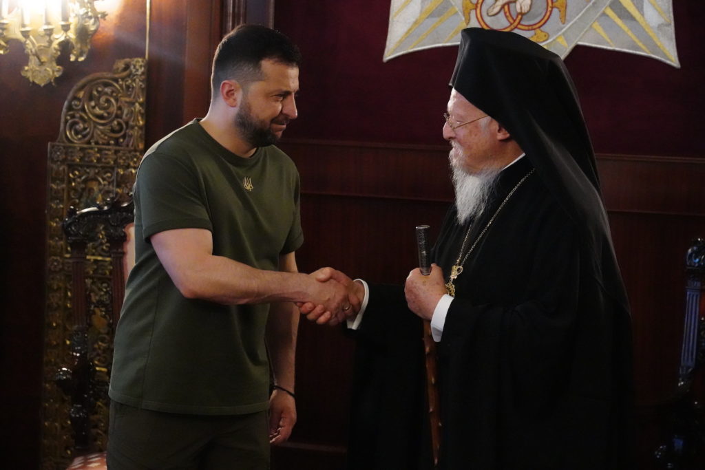 Με τον Οικουμενικό Πατριάρχη επικοινώνησε ο Πρόεδρος της Ουκρανίας