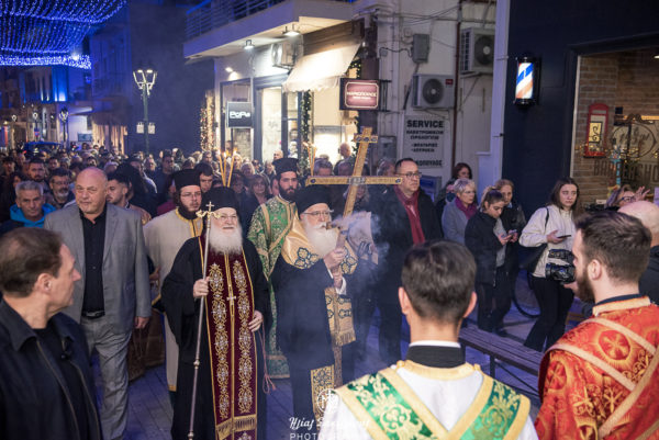 Ο Βόλος υποδέχθηκε τον Σταυρό του Μεγάλου Κωνσταντίνου από την Ι.Μ.Μ. Βατοπαιδίου (ΦΩΤΟ & ΒΙΝΤΕΟ)