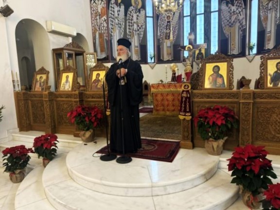 Θεία Λειτουργία για τους μαθητές στον Ιερό Μητροπολιτικό Ναό Αγίου Ανδρέα στο Αρκαλοχώρι