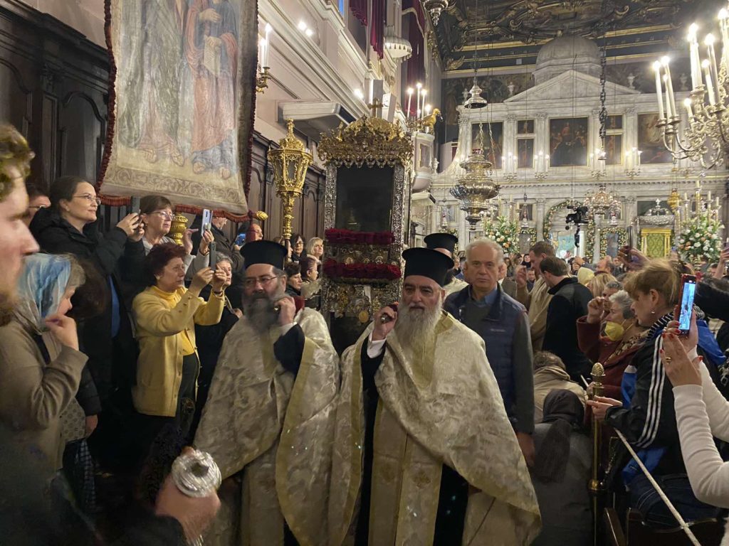 Με τα «μπάσματα» του Αγίου Σπυρίδωνος ολοκληρώθηκε η εορτή του Προστάτη της Κέρκυρας