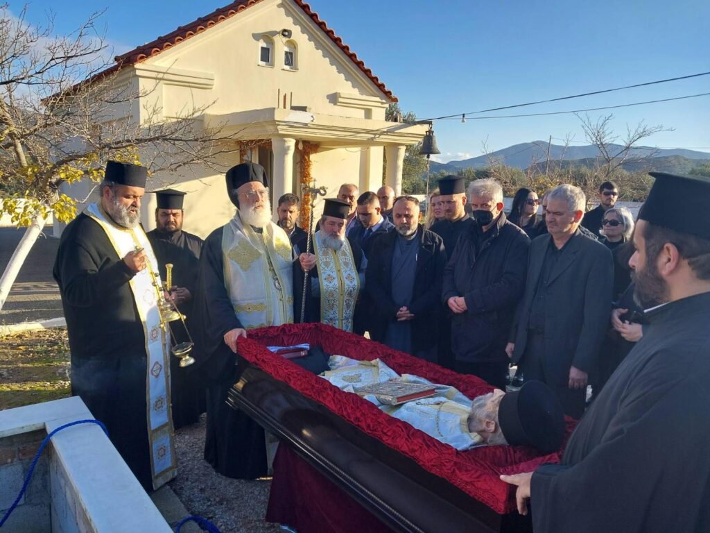 Η Εξόδιος Ακολουθία του μακαριστού Πρωτοπρεσβυτέρου Ιωάννου Πιτταροκοίλη