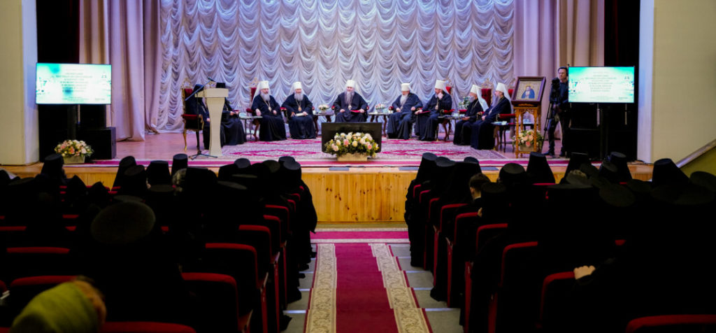 В Дивеево прошел форум монашествующих епархий Приволжского федерального округа, посвященный вопросам увековечивания памяти новомучеников и исповедников