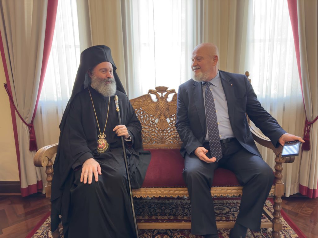 Ο Πρέσβης της Ρουμανίας στην Αυστραλία επισκέφθηκε τον Αρχιεπίσκοπο Μακάριο