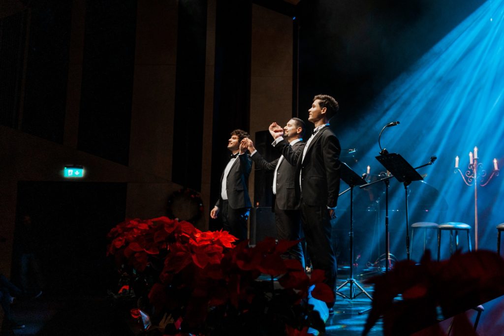 Μάγεψαν το κοινό της Κύπρου οι TRES VOX