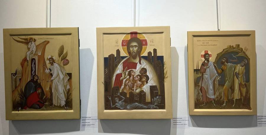 Изложба „Икона. Цветовете на безкрая“ в Българския културен институт в Париж