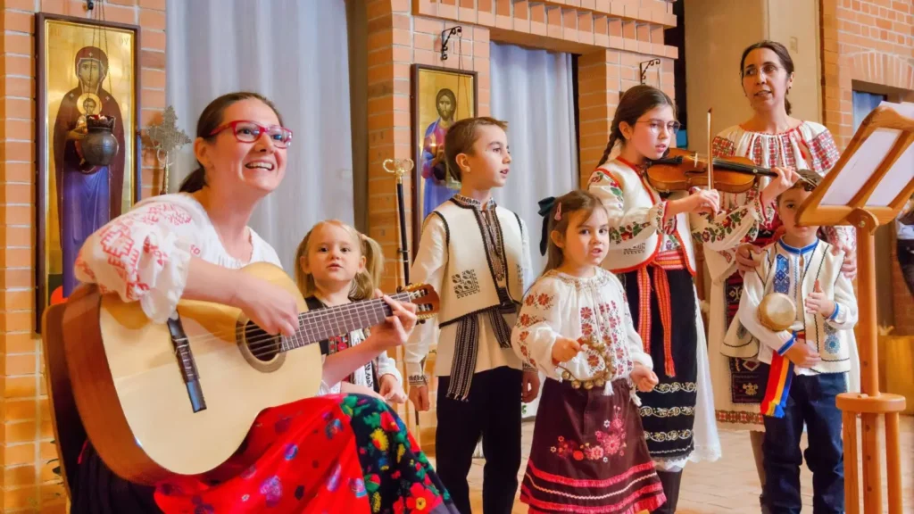 10 coruri românești din diaspora au colindat la Centrul Bisericesc din München