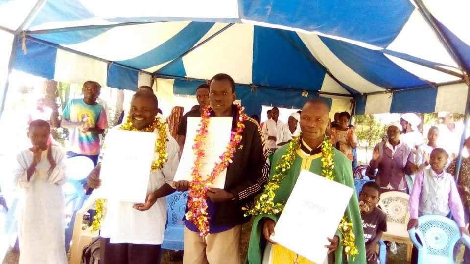 Сертификаты об окончании онлайн-курсов Московской духовной академии вручили в Кении