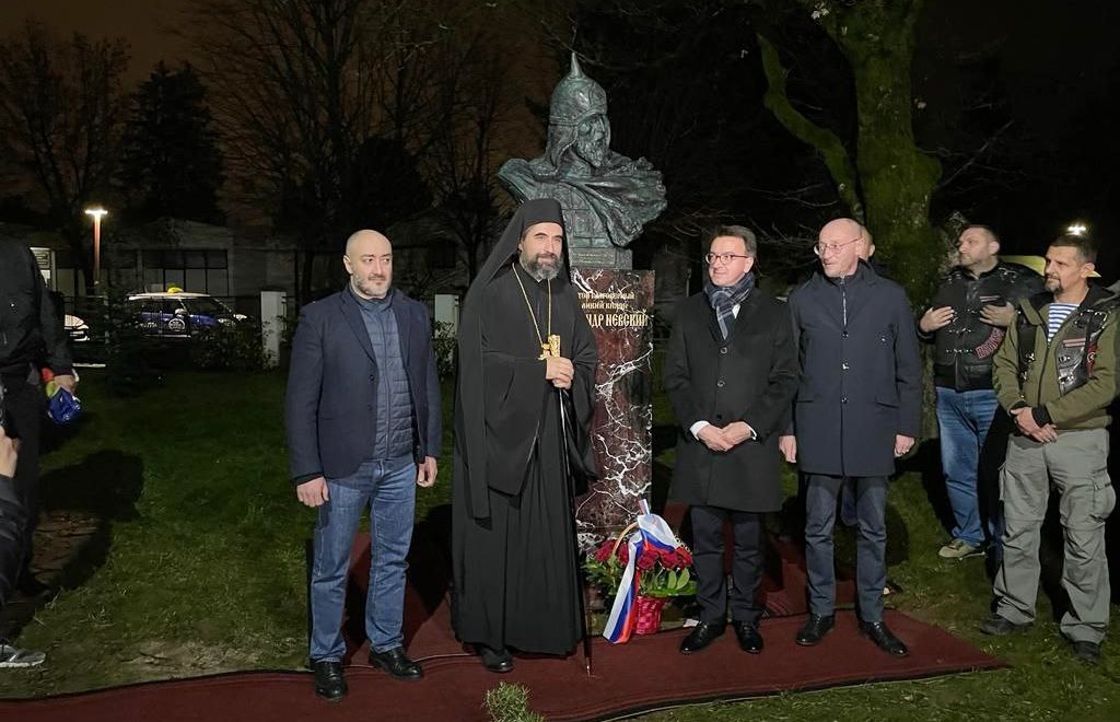 В двух городах Черногории установили памятники святому Александру Невскому