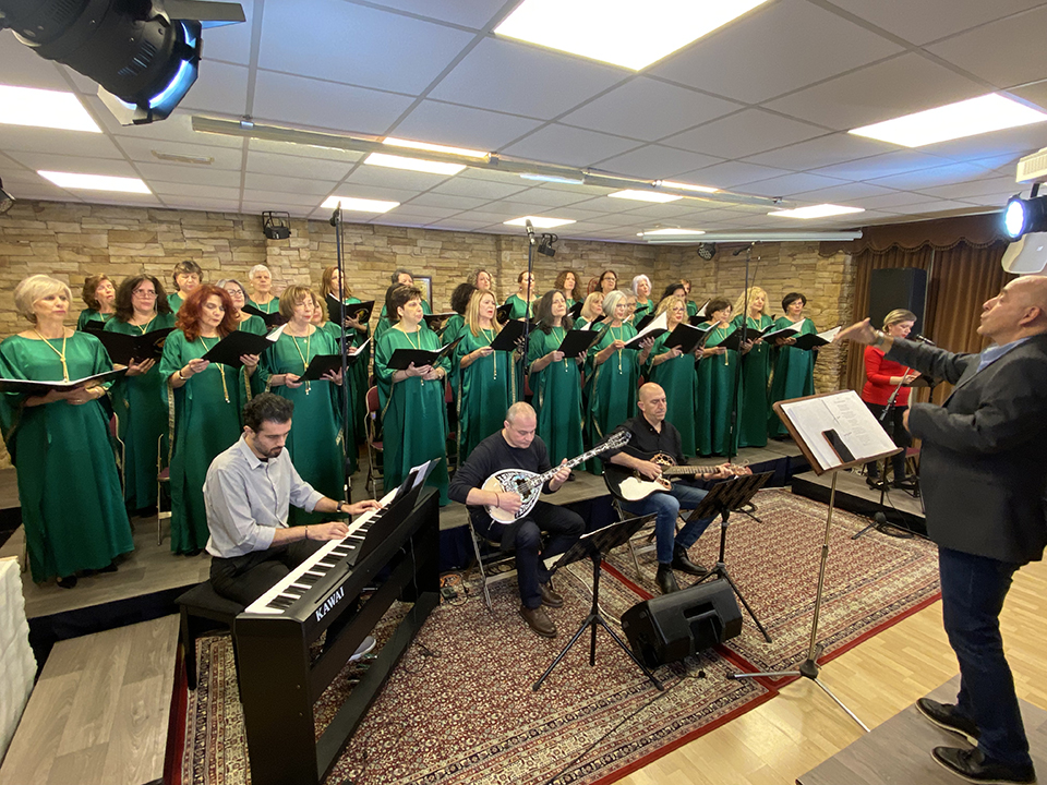 Μουσικό αφιέρωμα στον Ελληνικό κινηματογράφο με τη χορωδία του Ιερού Ναού Ευαγγελιστού Λουκά Θήβας