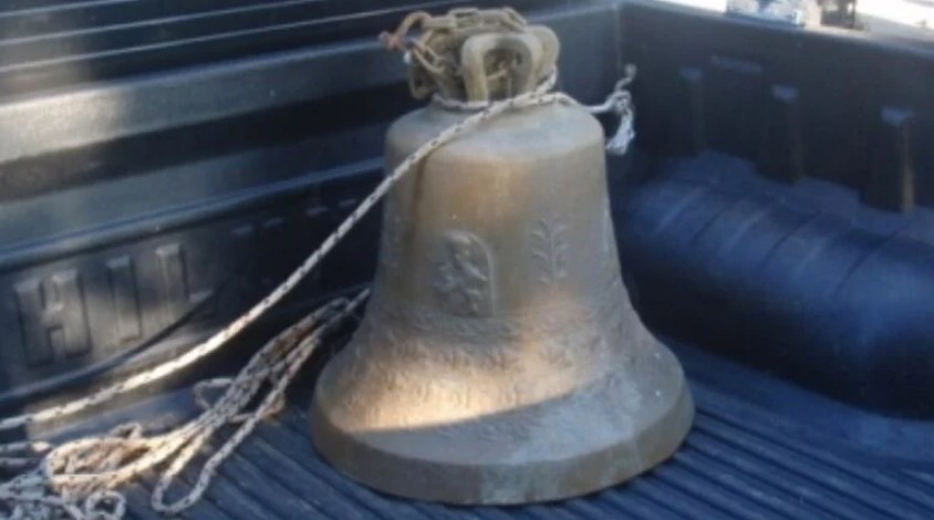 Ιερόσυλοι έκλεψαν καμπάνες από ξωκλήσι στην Αχαΐα