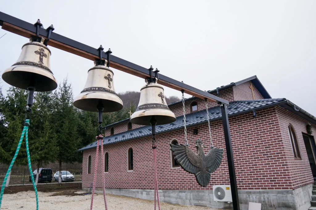 Arhiepiscopul Argeșului a binecuvântat paraclisul ridicat în șapte luni la Schitul Sf. Neagoe Basarab