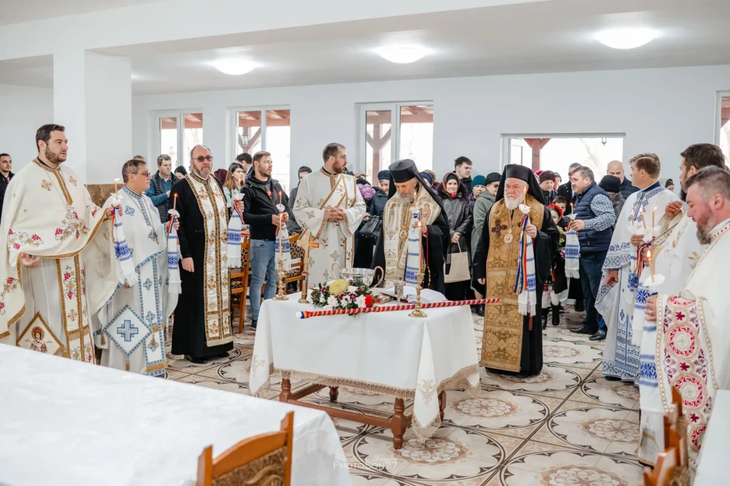 Arhiepiscopul Dunării de Jos și Episcopul Tulcii au sfințit Centrul social al celei mai vechi parohii din Măcin