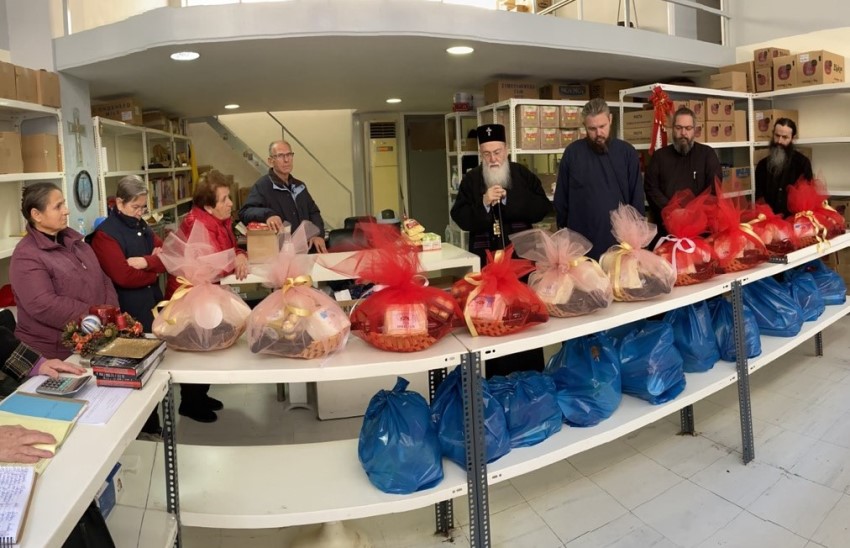 Ο Μητροπολίτης Κορίνθου σε εόρτια επίσκεψη στην «Θεοπροσφορά»