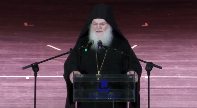 Oμιλία του Γέροντος Εφραίμ Βατοπαιδινού με θέμα «Στώμεν καλώς» στον Βόλο (BINTEO)