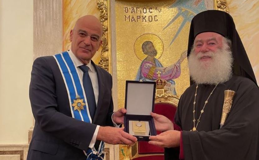 وزير الدفاع الوطني اليوناني يزور لبطريرك الإسكندرية