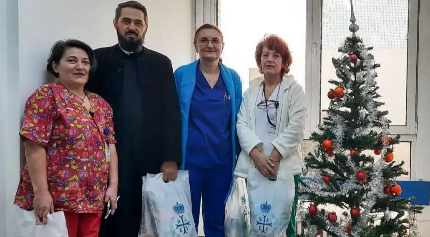 Buzău: 60 de pachete au fost dăruite copiilor din Secția de Pediatrie a Spitalului Județean