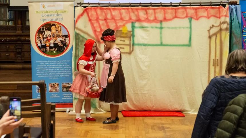 Οι φοιτητές της Θεολογικής Σχολής στο Ιάσιο διοργάνωσαν εκδήλωση αφιερωμένη στα παιδιά με σύνδρομο Down