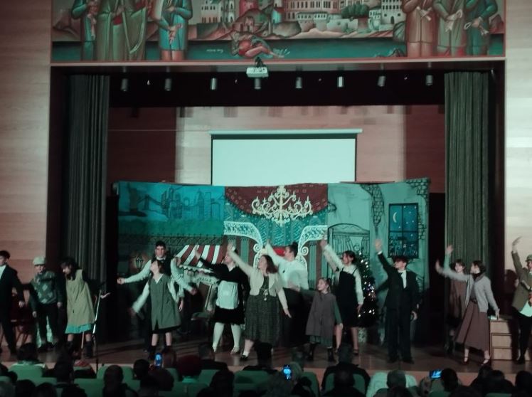 Το θεατρικό μιούζικαλ «Annie» στην Ι.Μ. Δράμας