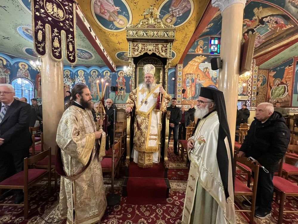 Στον Ιερό Ναό Παμμεγίστων Ταξιαρχών Λαρίσης ο Μητροπολίτης Ιερώνυμος