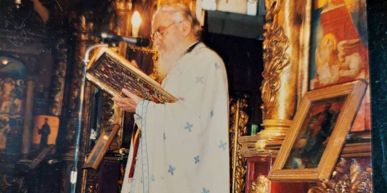 Εκδημία κληρικού στην Ι.Μ. Νέας Σμύρνης – Εκοιμήθη ο π. Δημοσθένης Παπακωστόπουλος