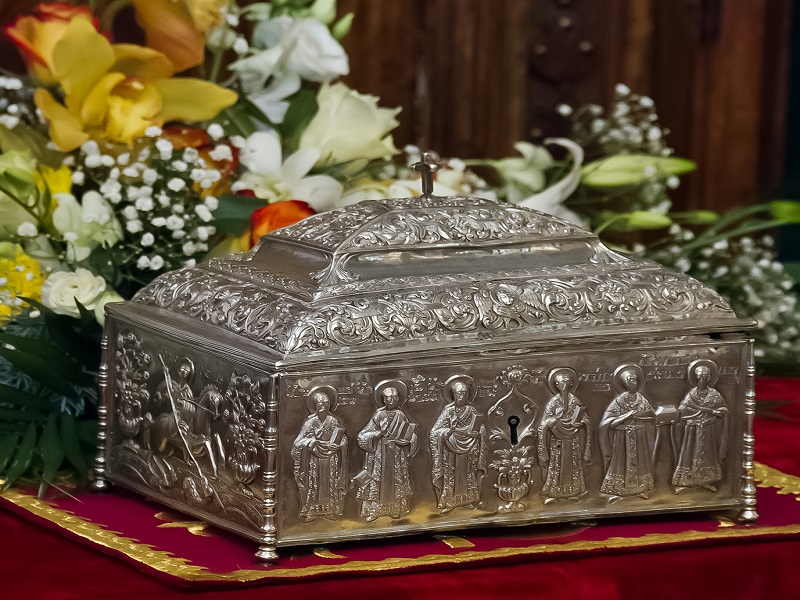 Η ιστορική χαμένη λειψανοθήκη «ΧΑΡΗ» επέστρεψε στον τόπο της