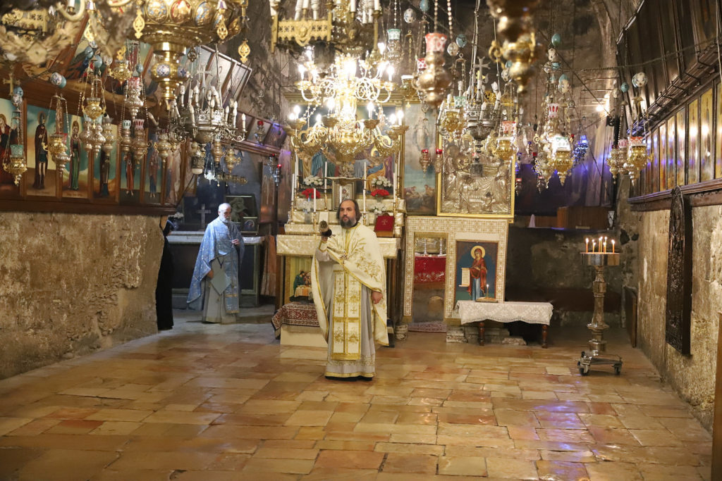 Начальник Русской духовной миссии в Иерусалиме возглавил богослужение в Гробнице Божией Матери