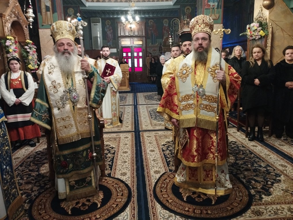 Δισαρχιερατική Θεία Λειτουργία στη Σταμνά Αιτωλοακαρνανίας