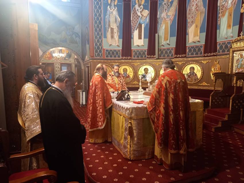 Εκκλησιασμός του Μητροπολίτη Διονύσιου στον Καθεδρικό Ναό Αποστόλου Παύλου στην Κόρινθο