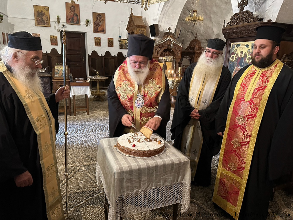 Ο Μητροπολίτης Ιεραπύτνης επισκέφτηκε την Ιερά Μονή Τιμίου Προδρόμου Καψά Σητείας