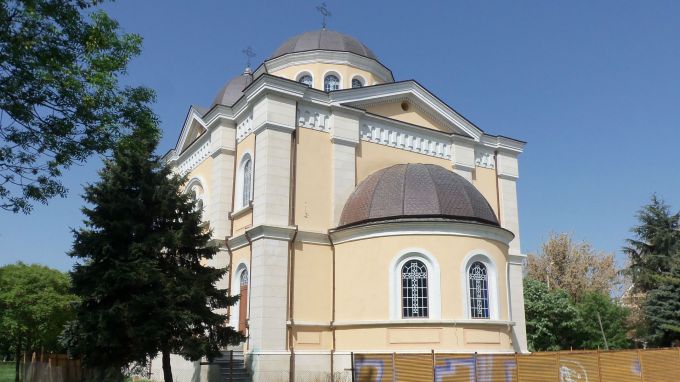 В 14 храма на територията на Русенска епархия се извършват ремонти