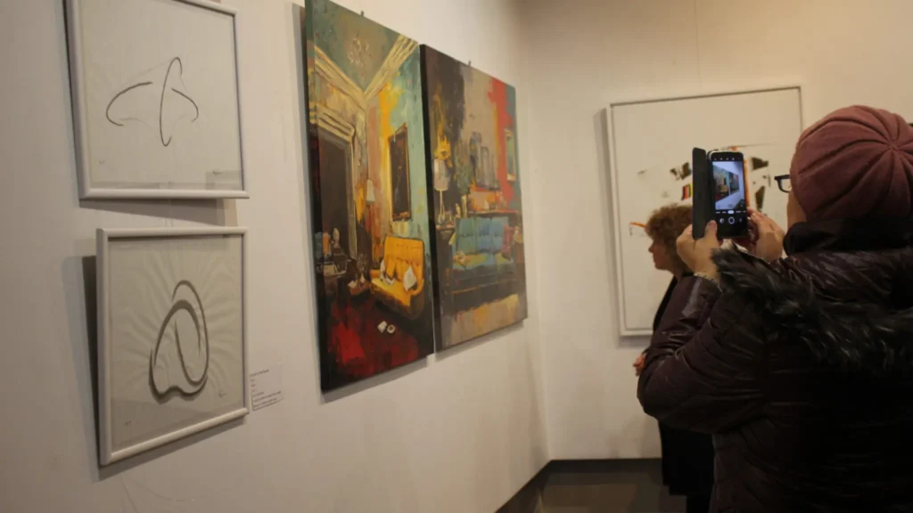 Natura Statică: Expoziție de lucrări plastice organizată de Facultatea de Teologie din Craiova