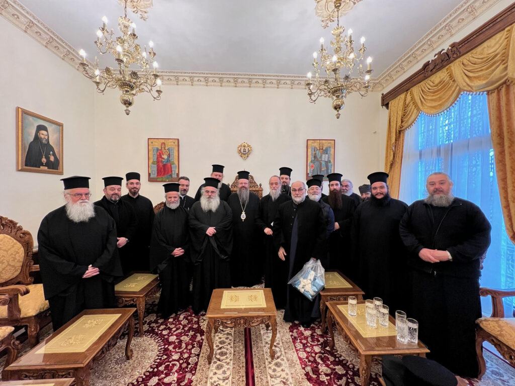 Φορητούς υπολογιστές και εκτυπωτές πήραν οι ιερείς της Ιεράς Μητροπόλεως Μεγάρων και Σαλαμίνος