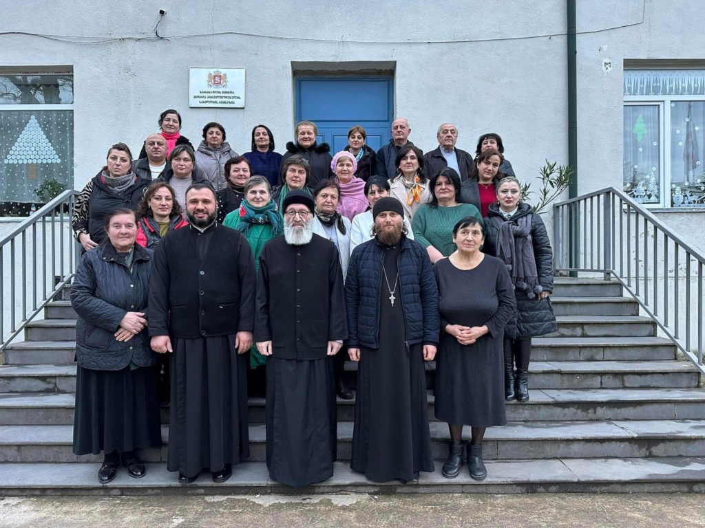 პედაგოგიური საბჭოს სხდომა ხარაგაულის წმინდა ანდრია პირველწოდებულის სახელობის გიმნაზიაში