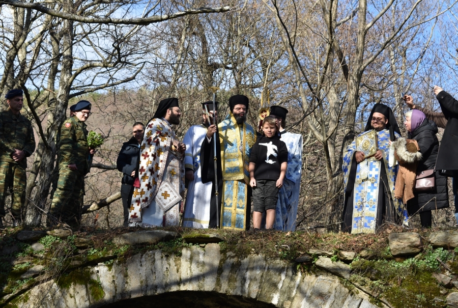 Θεοφάνεια στο Ιερό Εξωκλήσι Αγίου Γεωργίου στα «Παρχάρια» Νυμφαίας