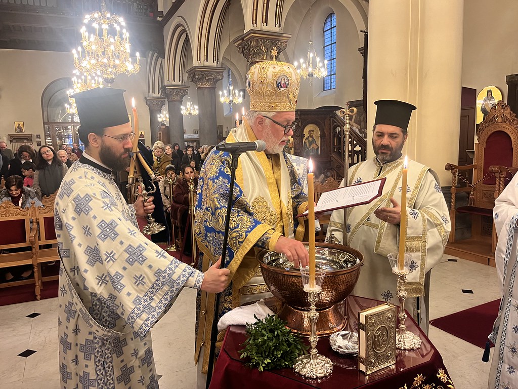 Τα Θεοφάνεια στον Μητροπολιτικό Ναό των Παμμεγίστων Ταξιαρχών Βρυξελλών
