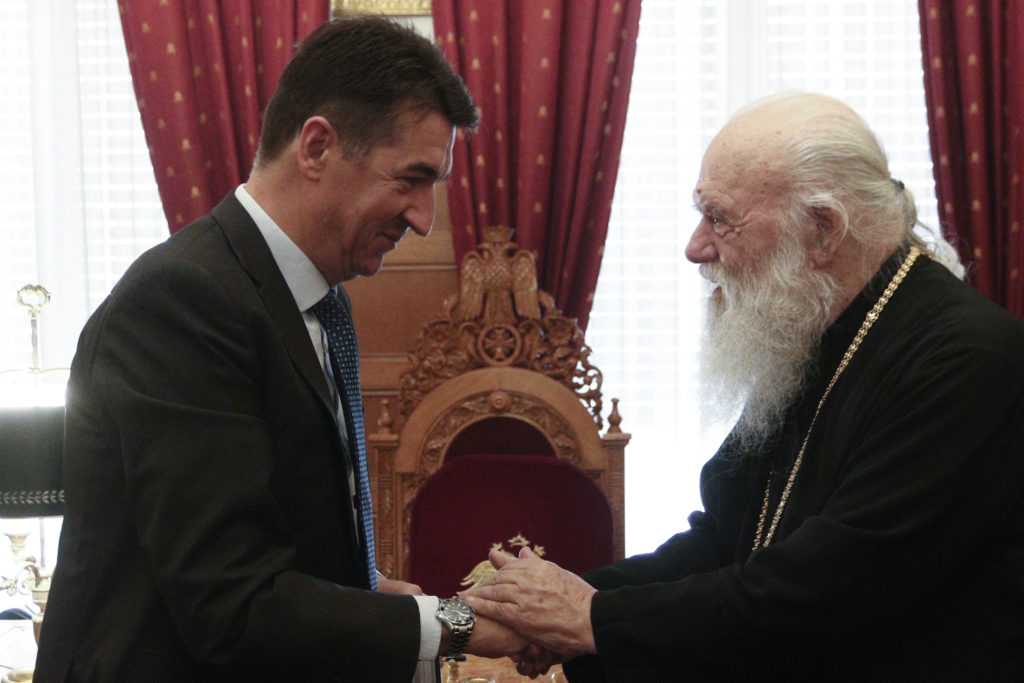 Ο Πρέσβης της Σερβίας Ντούσαν Σπασόγιεβιτς στον Αρχιεπίσκοπο Ιερώνυμο
