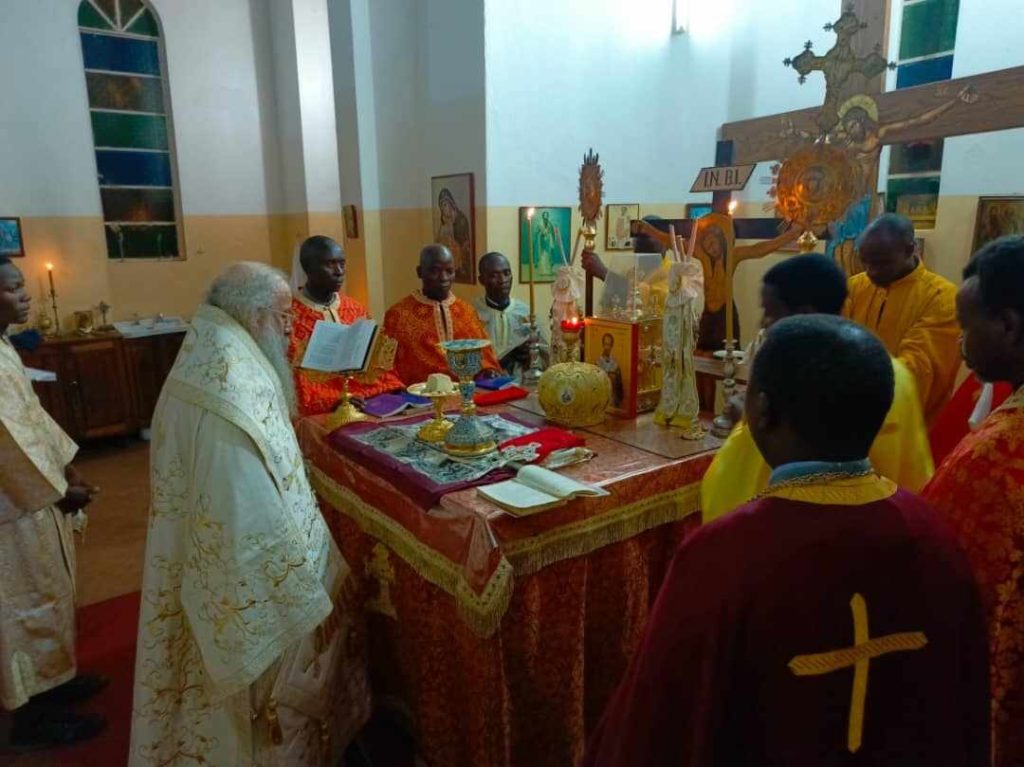Εορτάσθηκε ιδιαίτερα ο Ιερός Χρυσόστομος στην Μπουκόμπα