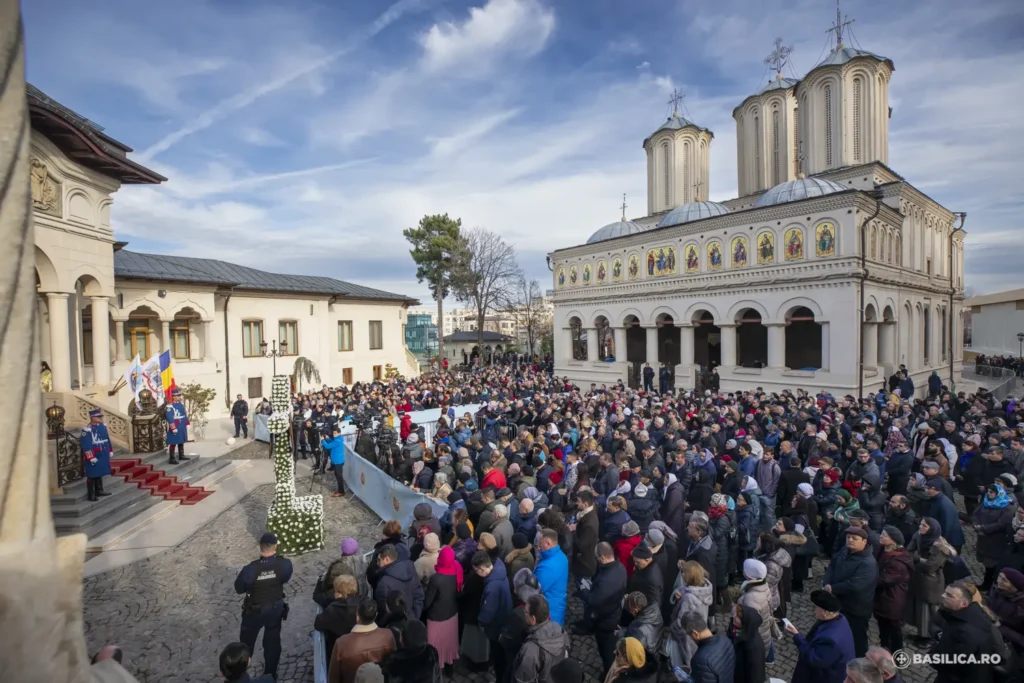 Aproape două milioane de români își serbează onomastica de sărbătoarea Soborului Sf. Ioan Botezătorul