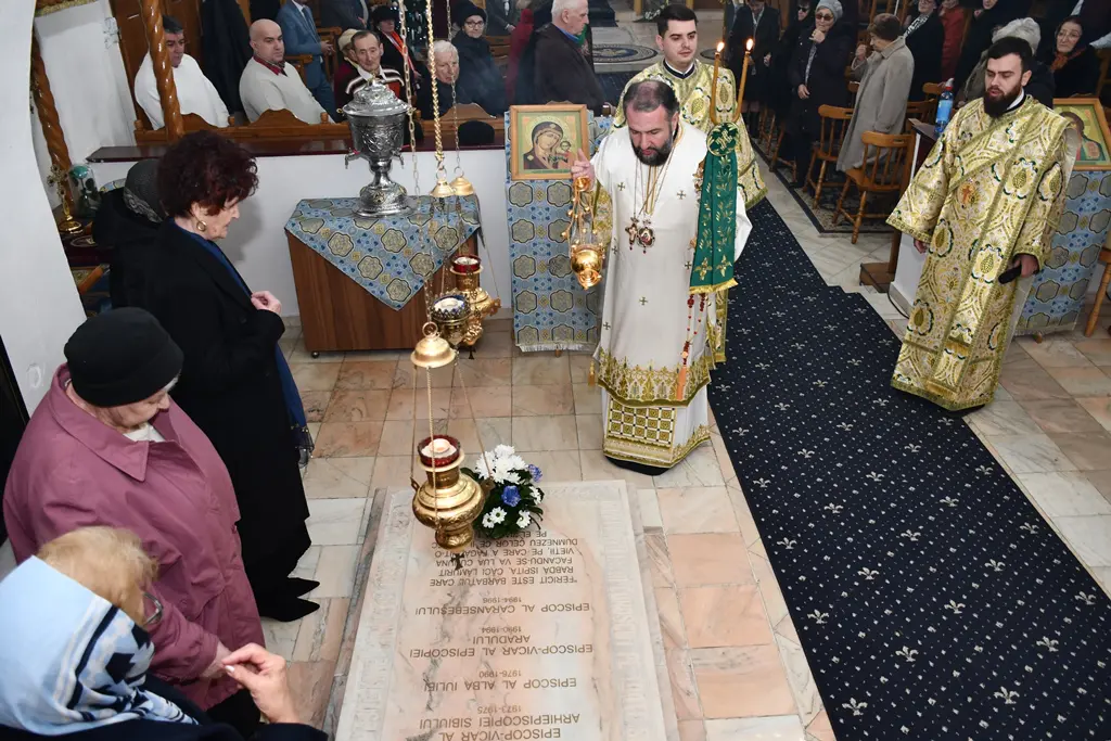 Episcopul Caransebeșului s-a rugat pentru predecesorii săi de sărbătoarea Sf. Ioan Botezătorul