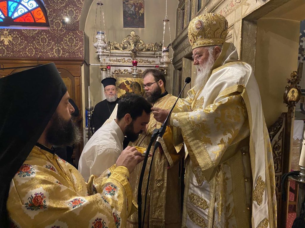 Κουρά Μοναχού στην Μητρόπολη Κερκύρας