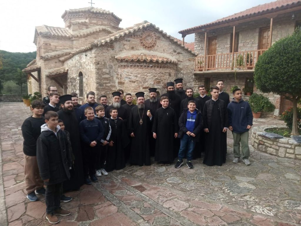 Ι.Μ. Αιτωλίας: Προσκυνηματική επίσκεψη του Τομέα Ποιμαντικής Αναγνωστών και Ιεροπαίδων