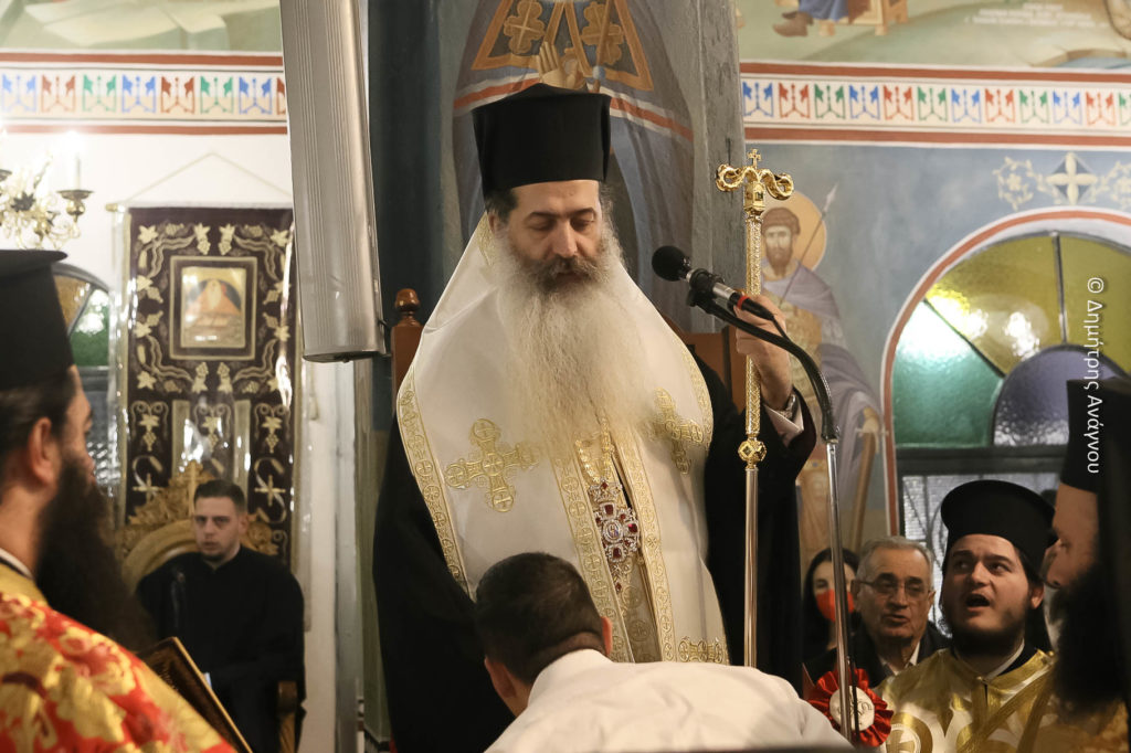 Φθιώτιδος Συμεών: «Να κατακοσμούμε και να μην ξεχαρβαλώνουμε τα των ανθρώπων ήθη»