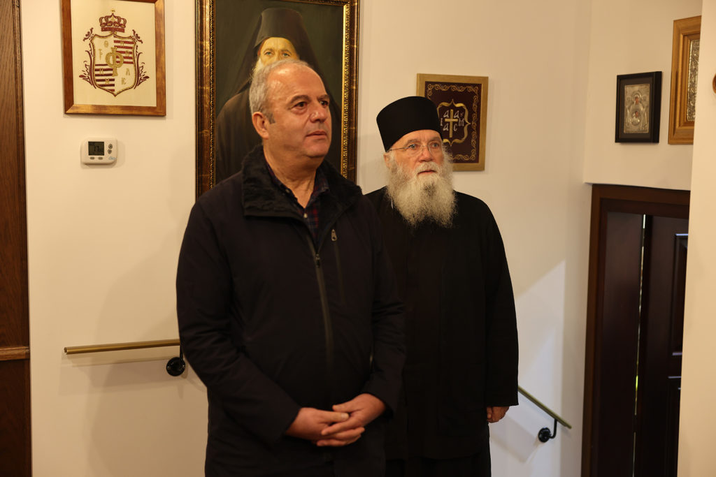 Ο Κοσμήτορας της Θεολογικής Σχολής του ΕΚΠΑ στο μοναστήρι του Τρικόρφου