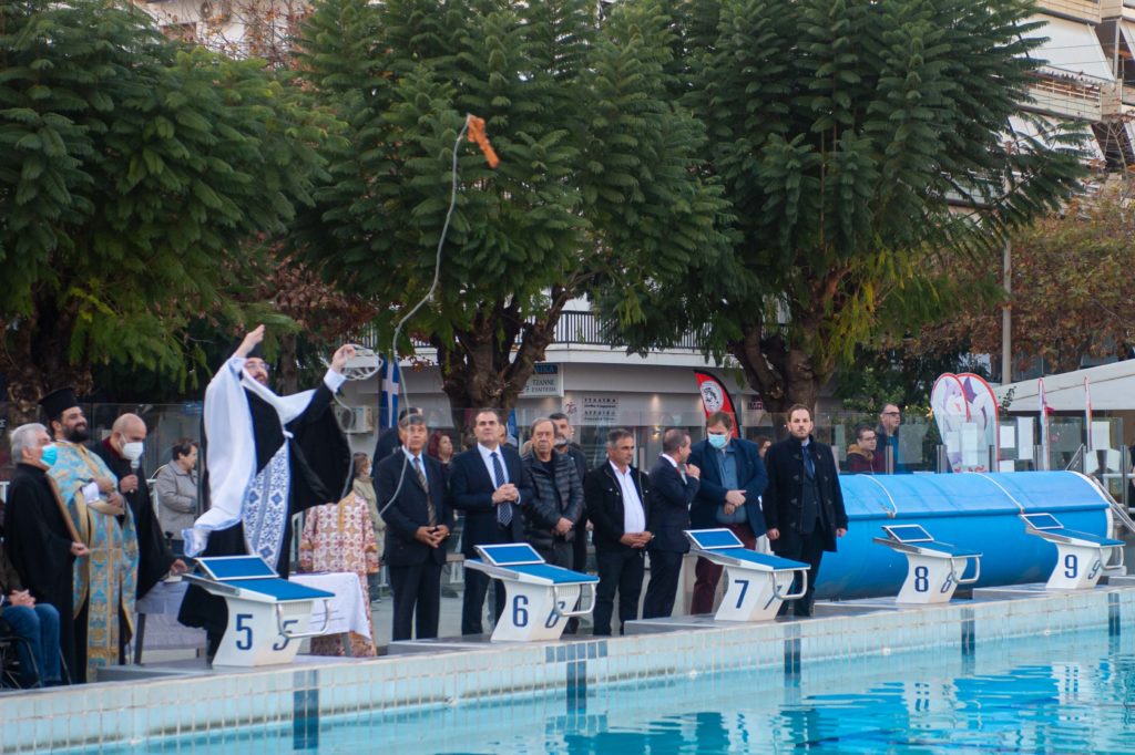 Ο Αγιασμός των υδάτων στο Κολυμβητήριο Καλαμάτας
