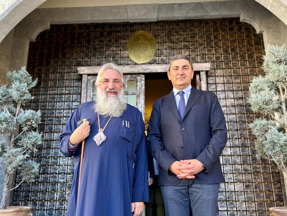 Λευτέρης Αυγενάκης: Αναγκαία η συνεργασία πολιτείας – Εκκλησίας Κρήτης για την προστασία του περιβάλλοντος