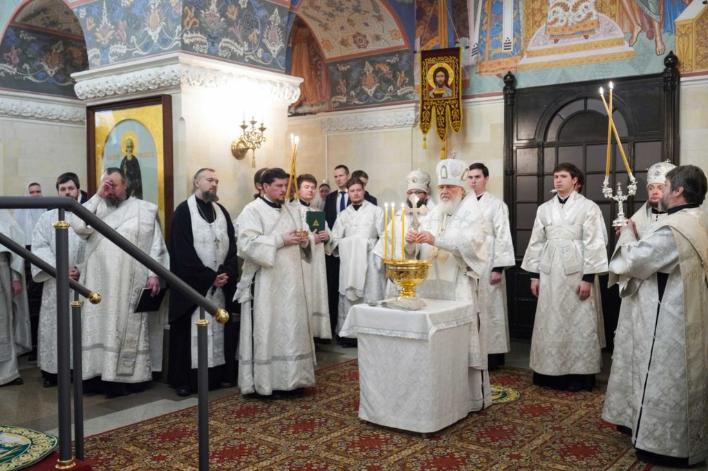 В праздник Крещения Господня Святейший Патриарх Кирилл совершил Литургию в Храме Христа Спасителя г. Москвы