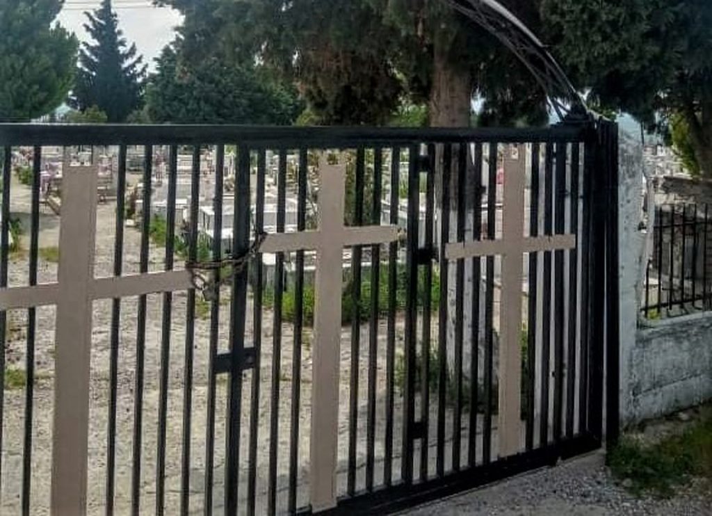 Νεαρές έκλεβαν καντήλια από κοιμητήρια στη Νεοχωρούδα Θεσσαλονίκης