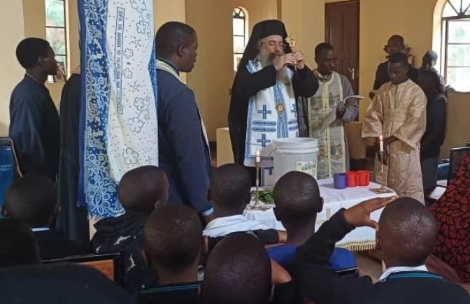 Αγιασμός έναρξης σχολικού έτους στο Γυμνάσιο της Ιεράς Επισκοπής Μπουκόμπας