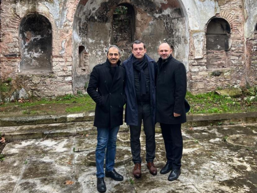 Ο Υφυπουργός Εξωτερικών της Ρουμανίας στην Παναγία Παραμυθία Βλαχσαράι στην Πόλη